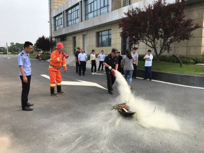 滅火1.jpg 滅火1.jpg