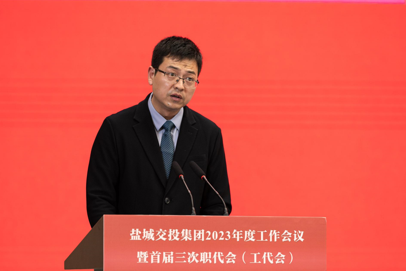 正在上傳...