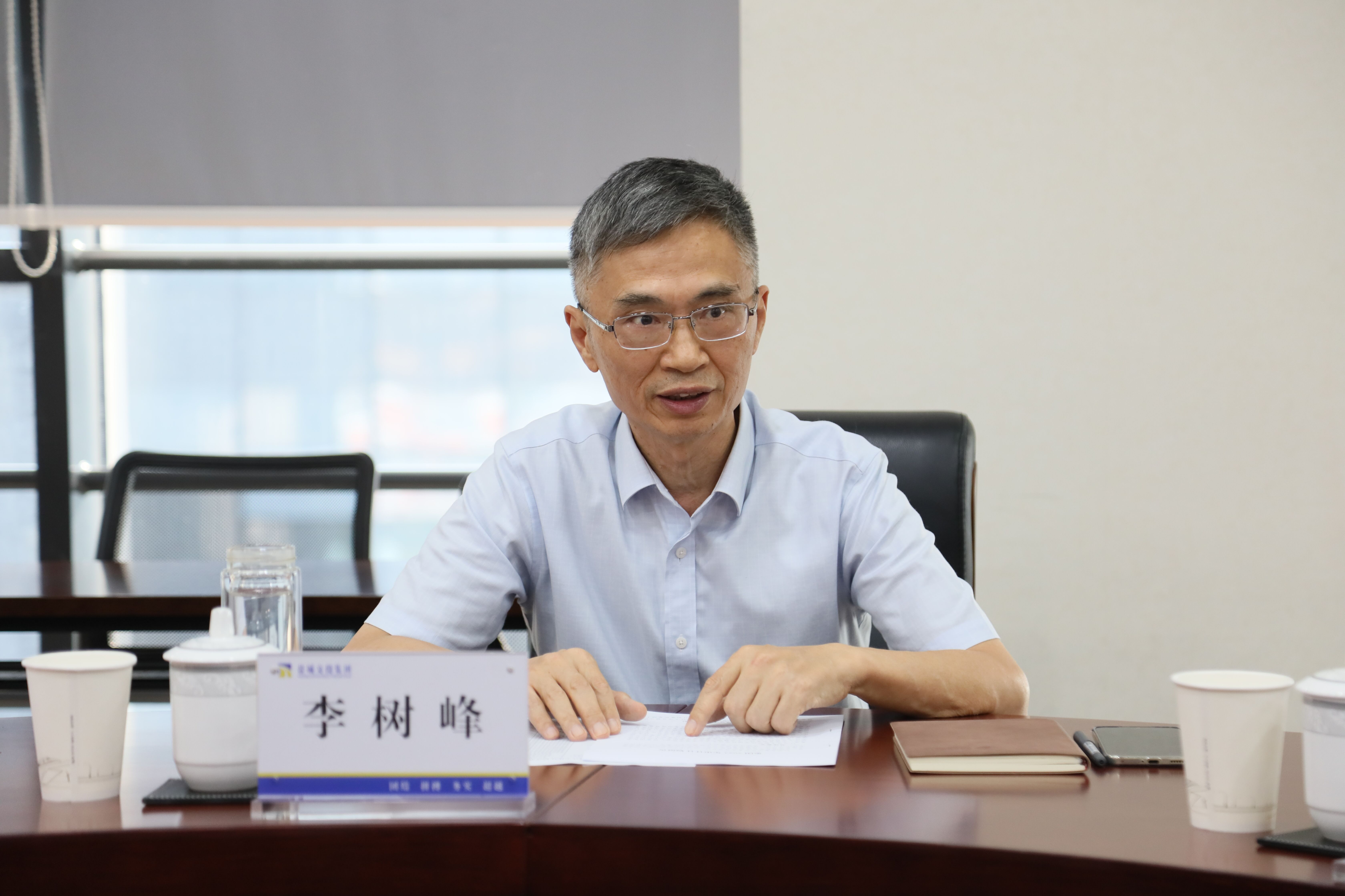李.jpg 李.jpg